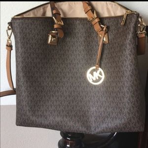 Michael Kors purse